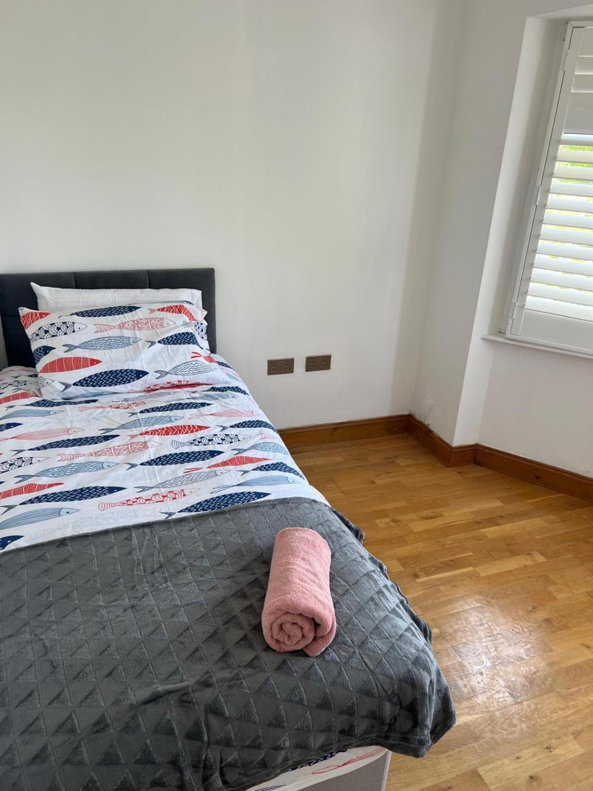 Good Priced Single Rooms In Northolt Экстерьер фото