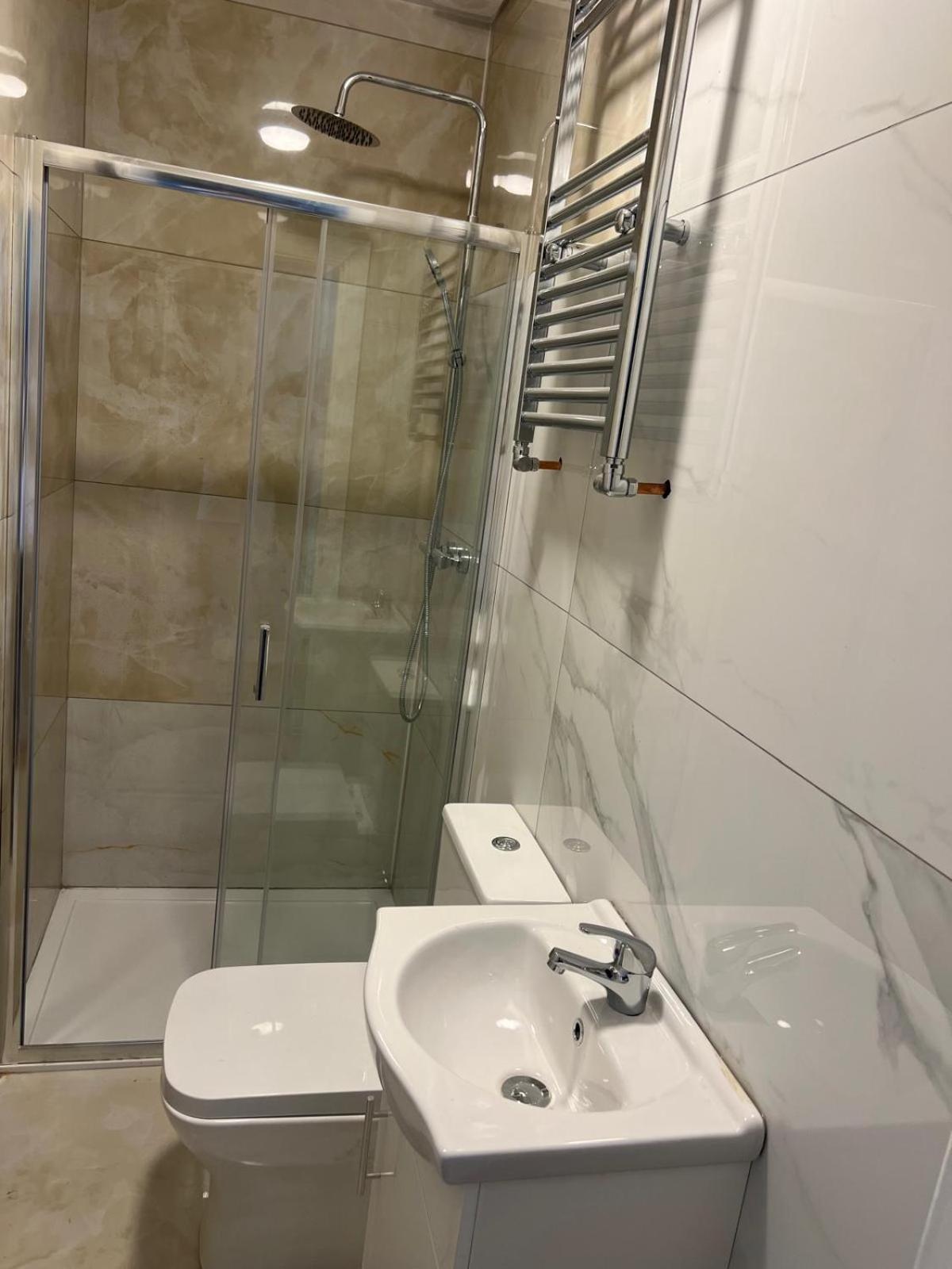 Good Priced Single Rooms In Northolt Экстерьер фото
